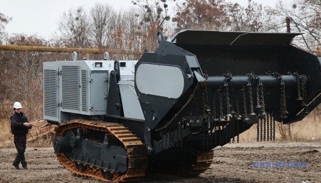 Les partenaires internationaux alloueront 700 millions d'euros à l'Ukraine pour l'équipement de déminage 