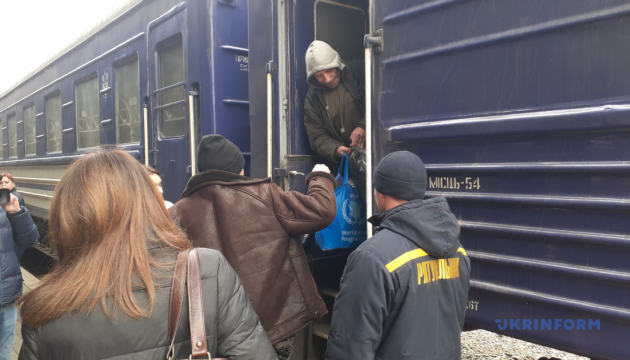 More than 90 people evacuated from frontline communities in Donetsk region More than 90 people evacuated from frontline communities in Donetsk region