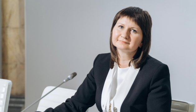 Звинувачена у зневажливому ставленні до ветерана посадовиця Чернівецької ОВА йде з посади