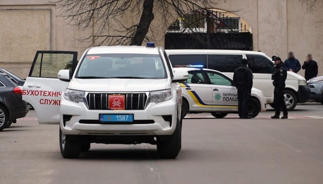 У Житомирі затримали 16-річного юнака, який готував теракт у центрі міста У Житомирі затримали 16-річного юнака, який готував теракт у центрі міста