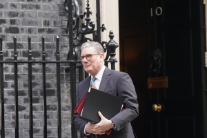 Starmer to convene cabinet meeting over Gaza crisis and to discuss it with Trump