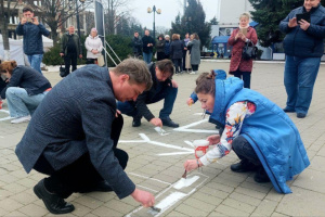 Маріупольський драмтеатр у Молдові покаже історичну виставу «Маріупольська драма»