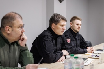 Ucrania propone crear empresas conjuntas de defensa con Francia utilizando activos rusos congelados