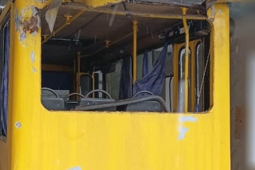 Kherson civilians under Russian attack as drone hits crowded bus