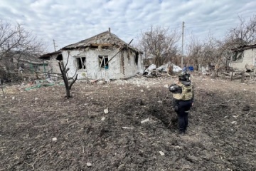 Guerre en Ukraine : Un mort et onze blessés dans des bombardements russes sur la région de Donetsk 