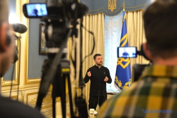 Zelensky announces "Coalition of the Willing" summit in Paris to discuss international congintent for Ukraine