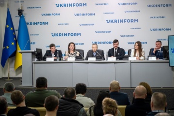 «Червоні лінії» у переговорах з РФ та США: межа компромісу з точки зору інтересів української нації