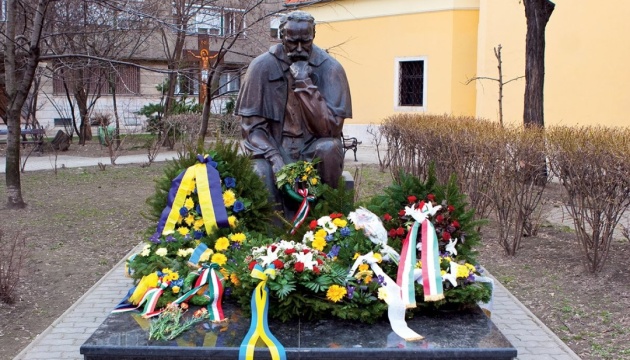 У Будапешті проведуть урочисті заходи з нагоди дня народження Тараса Шевченка У Будапешті проведуть урочисті заходи з нагоди дня народження Тараса Шевченка