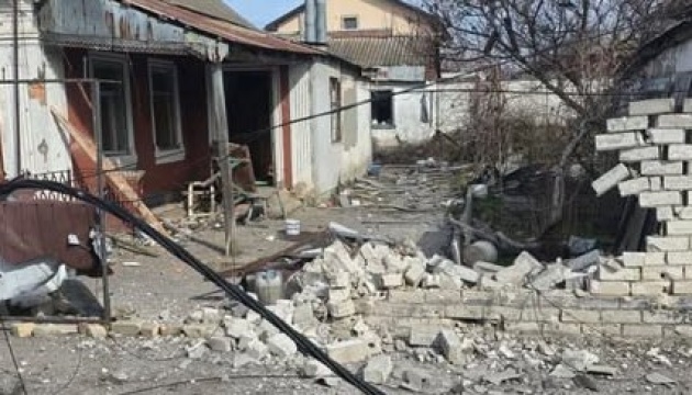 Військові РФ обстріляли житлові квартали у Дніпровському районі Херсона Військові РФ обстріляли житлові квартали у Дніпровському районі Херсона