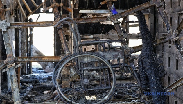Airstrike on Kostiantynivka: Firefighters extinguish blaze, one killed