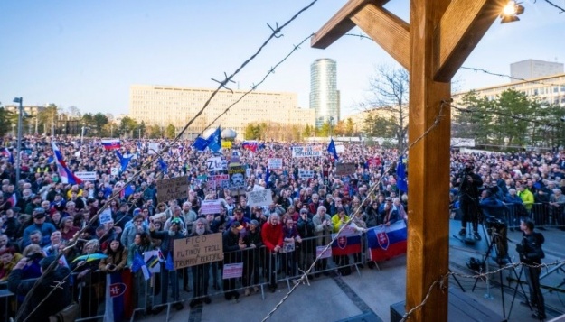 У Словаччині тривають протести проти політики Фіцо