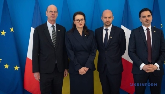 Ukraina i Francja zatwierdziły 19 projektów mających na celu odbudowę infrastruktury krytycznej o wartości 200 mln euro Ukraina i Francja zatwierdziły 19 projektów mających na celu odbudowę infrastruktury krytycznej o wartości 200 mln euro