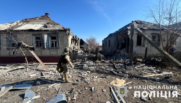 Guerre en Ukraine : Trois morts et six blessés dans des bombardements russes sur la région de Donetsk 