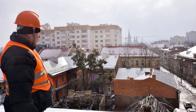 У Львові відновили чотири будинки, зруйновані росіянами у вересні минулого року У Львові відновили чотири будинки, зруйновані росіянами у вересні минулого року