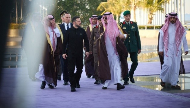 Ukrainian delegation arrives in Saudi Arabia for talks with U.S. Ukrainian delegation arrives in Saudi Arabia for talks with U.S.