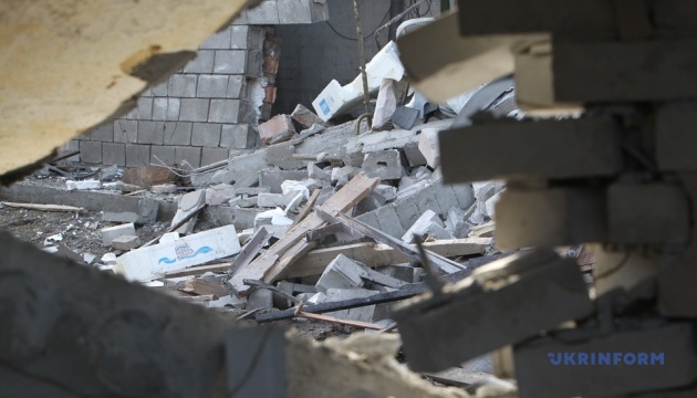 Атака дронів на Дніпро: поранений чоловік, спалахнули пожежі на обʼєктах інфраструктури