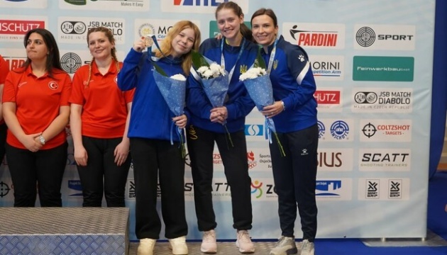 Українське жіноче тріо здобуло «бронзу» на Євро з кульової стрільби Українське жіноче тріо здобуло «бронзу» на Євро з кульової стрільби