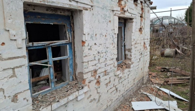 Військові РФ вдарили з артилерії по двох районах Дніпропетровщини, є поранені Військові РФ вдарили з артилерії по двох районах Дніпропетровщини, є поранені
