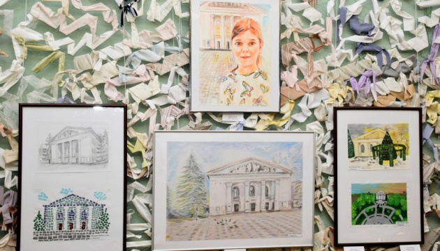 У Кропивницькому презентували експонати проєкту «Культурна спадщина Маріуполя» У Кропивницькому презентували експонати проєкту «Культурна спадщина Маріуполя»
