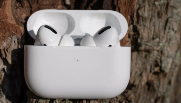 Apple додасть функцію перекладача у реальному часі для AirPods - Bloomberg Apple додасть функцію перекладача у реальному часі для AirPods - Bloomberg