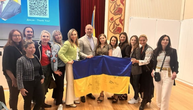 Президент СКУ зустрівся з українською громадою в Австралії Президент СКУ зустрівся з українською громадою в Австралії