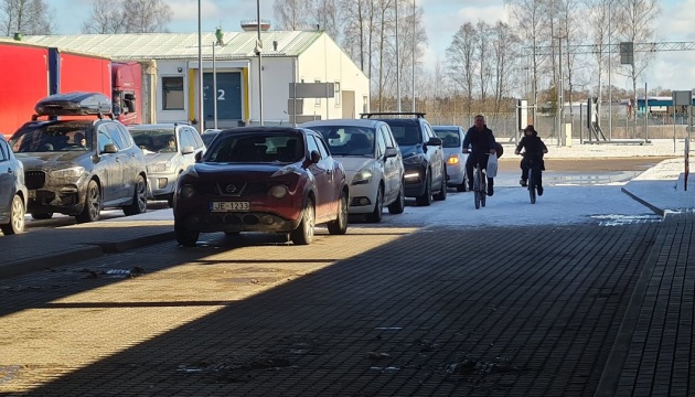 Латвія закриває для пішого переходу три КПП на кордоні з Росією та Білоруссю Латвія закриває для пішого переходу три КПП на кордоні з Росією та Білоруссю