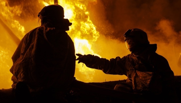 Guerre en Ukraine : Des incendies déclarés après des bombardements russes sur la région de Dnipropetrovsk 