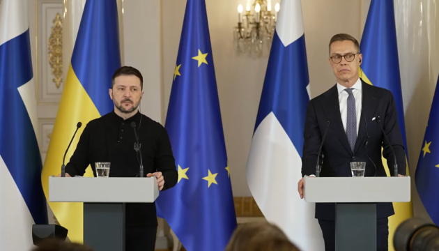 Стубб у розмові із Зеленським засудив російські удари по цивільних об’єктах в Україні