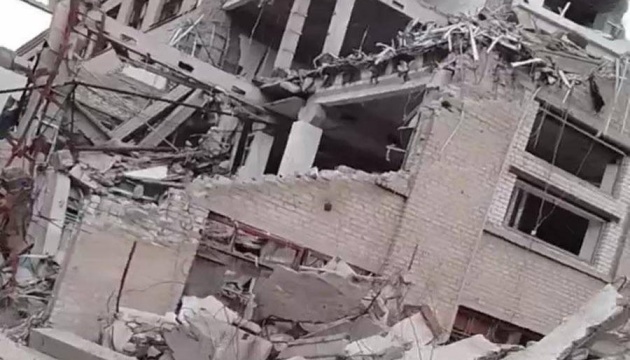 Партизани знайшли замасковані боєприпаси РФ на зруйнованому заводі у Луганську