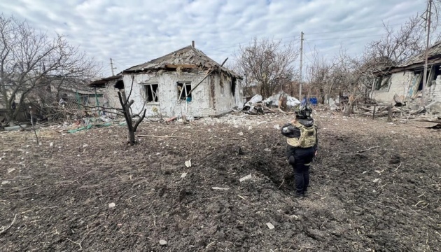 Guerre en Ukraine : Un mort et onze blessés dans des bombardements russes sur la région de Donetsk 