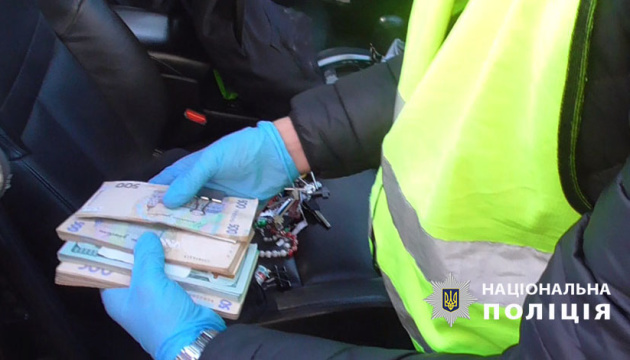 До суду передали справу групи зловмисників, які заволоділи сімома квартирами померлих киян