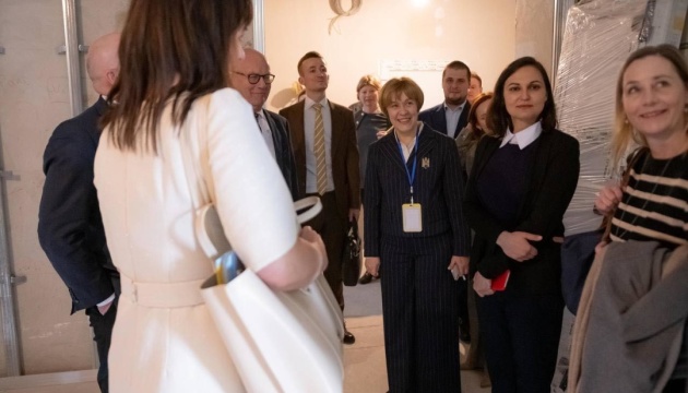 Міністерка охорони здоров’я Данії відвідала Київську обласну дитячу лікарню