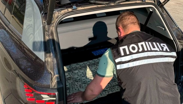 На Львівщині затримали керівника митного поста, який «кришував чорний імпорт» електроніки