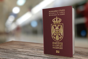Сербія продовжує надавати громадянство росіянам, пов’язаним із Кремлем - ЗМІ