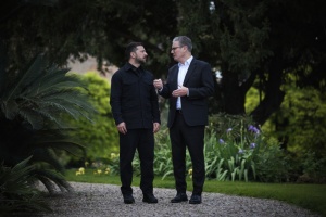 ゼレンシキー宇大統領、ローマで英仏伊３か国首脳と会談