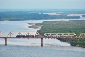 Росія почала будувати автомобільний міст у Північну Корею