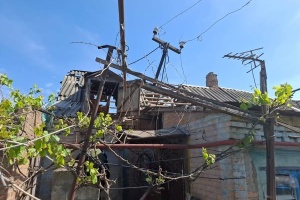 Армія РФ атакувала Нікопольський район артилерією та дронами, поранена жінка