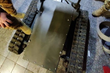 Bodenroboter Ardal rettet aus Einkesselung drei verwundete Soldaten