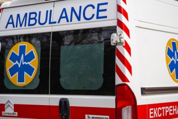 Les Russes larguent des explosifs sur un civil à Kherson