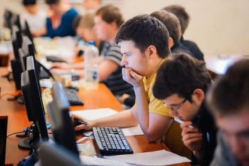 Education official: Up to 17% of male students on exchange programs have not returned to Ukraine on time