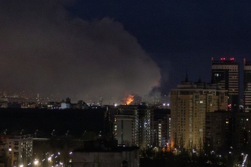 ロシア軍のキーウへのミサイル攻撃により、死者１名、負傷者３名＝軍行政府