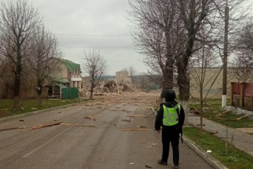 Guerre en Ukraine : Un dortoir détruit dans une frappe russe sur la région de Soumy 