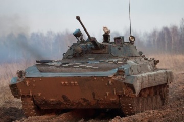 Richtung Nowopawliwka: Ukrainische Streitkräfte zerstören russische Panzerfahrzeuge auf Anmarschwegen zu Verteidigungsanlagen
