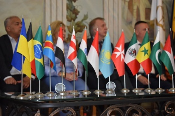 Дипломатичний форум в Острозькій академії зібрав представників із 13 країн