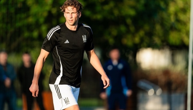 Забарний претендує на нагороду найкращого футболіста місяця у «Борнмуті»