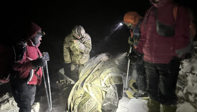 У Карпатах врятували двох чоловіків, які блукали вісім діб