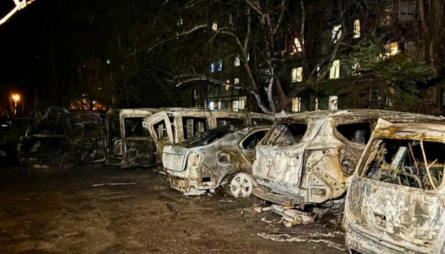 Через атаку РФ у Дніпрі пошкоджені пʼять багатоповерхівок Через атаку РФ у Дніпрі пошкоджені пʼять багатоповерхівок