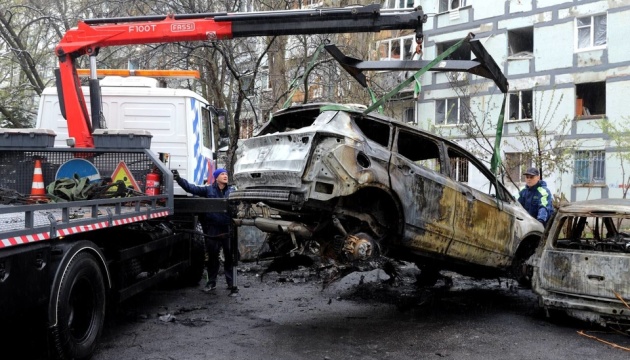 У Дніпрі показали наслідки нічного обстрілу і розповіли про поранених