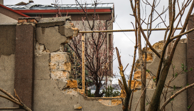 Russians killed one civilian and wounded two others in Kherson region yesterday Russians killed one civilian and wounded two others in Kherson region yesterday
