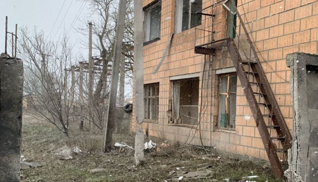 На Кіровоградщині уламки російського дрона пошкодили будівлю підприємства